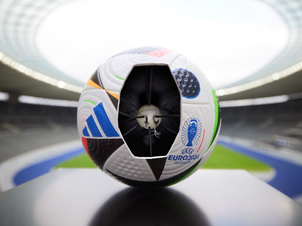 technologie adidas connected ball